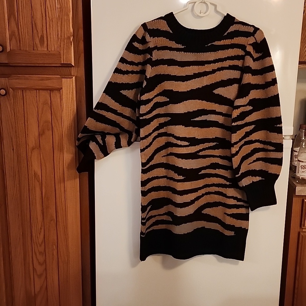 SCOOP Zebra-Print Sweater Dress Size: M (8-10) NWT